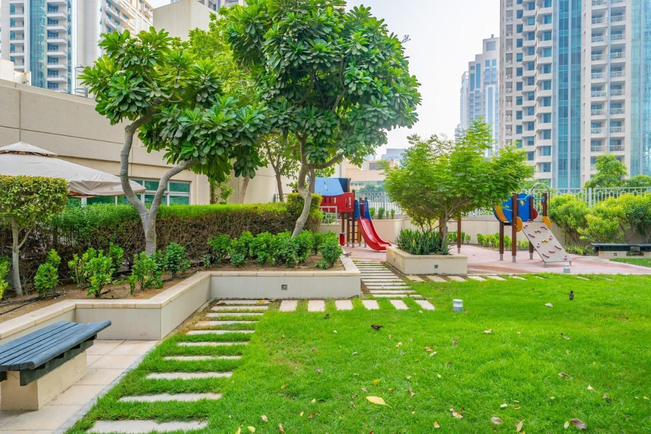 Bright & Shine Rose 1bdr Fountain View * Dubai